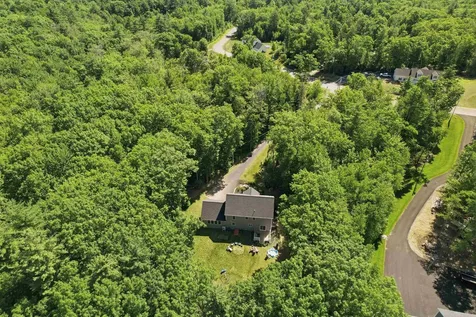 7 Lefevre Drive Kingston NH 03848