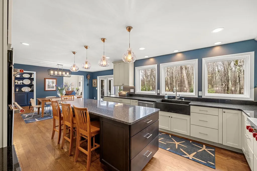 15 Wright Acres Road Bedford NH 03110