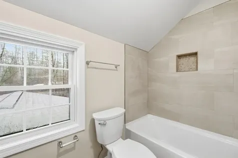 18 Hammond Road Milford NH 03055