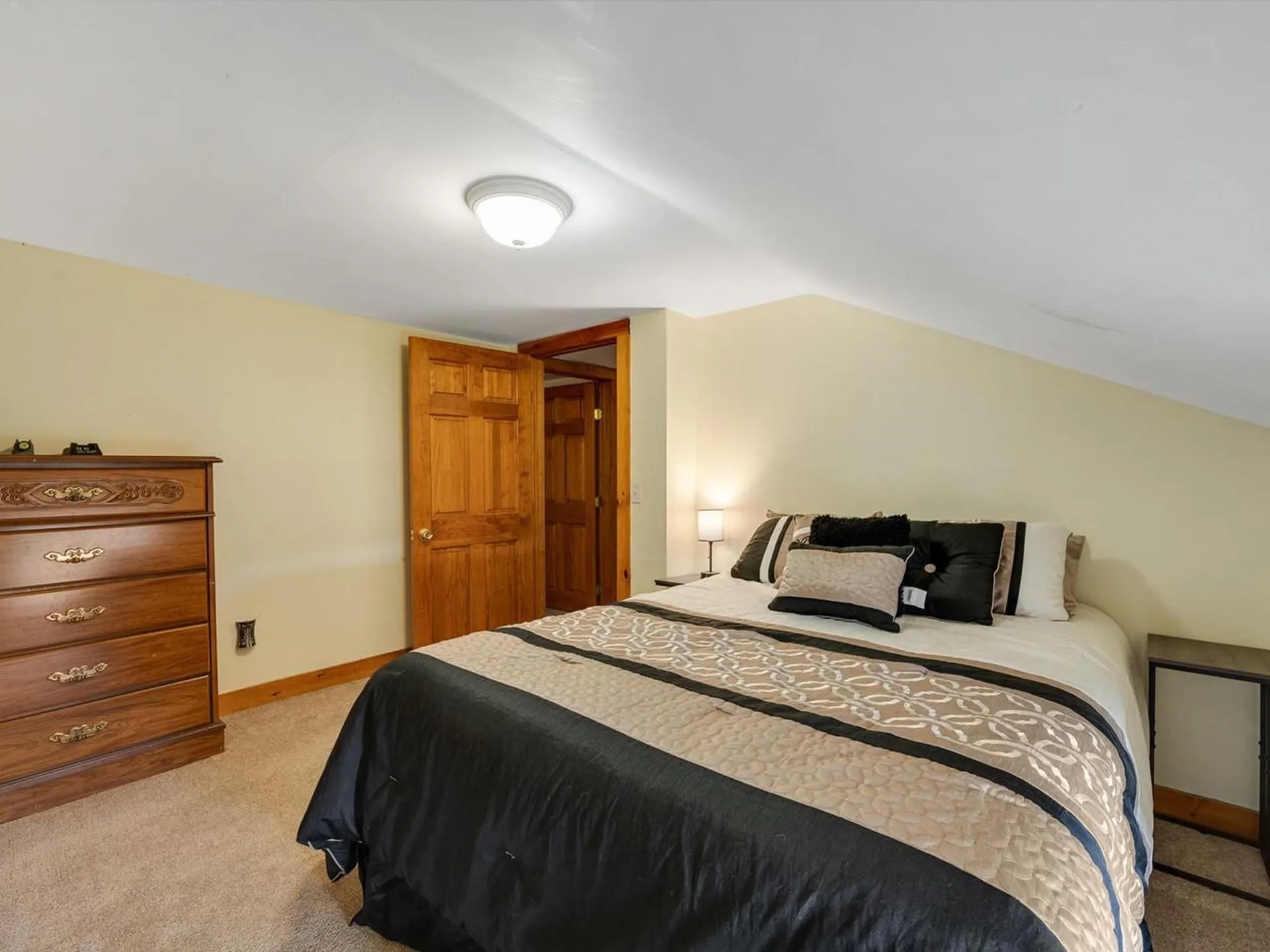 2490 Crown Point Road Bridport VT 05734