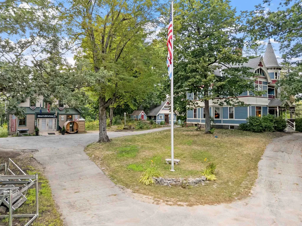 68 Center Street Wolfeboro NH 03894
