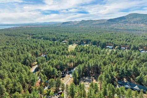 26 Logan Way Ossipee NH 03864