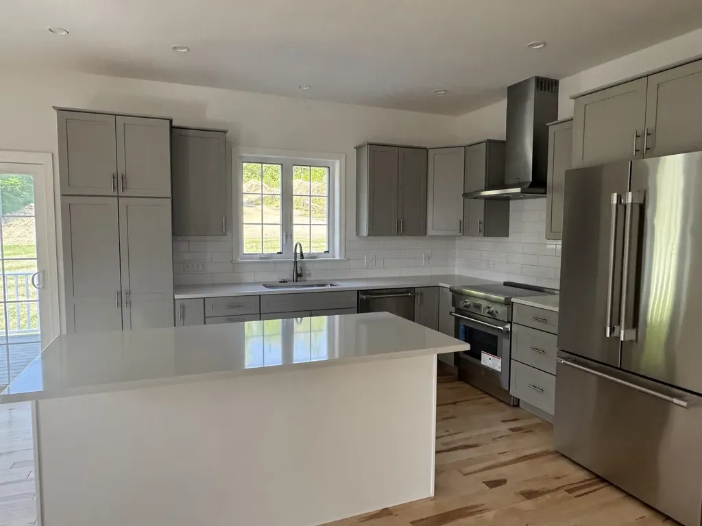 15 Rock Ridge Boulevard Lebanon NH 03784