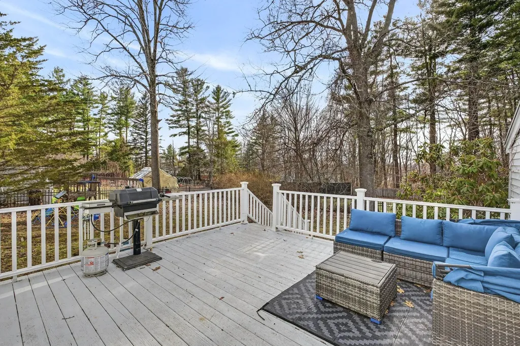 209 Dover Point Road Dover NH 03820