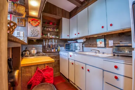 36 Hoffmans Drive Franconia NH 03580