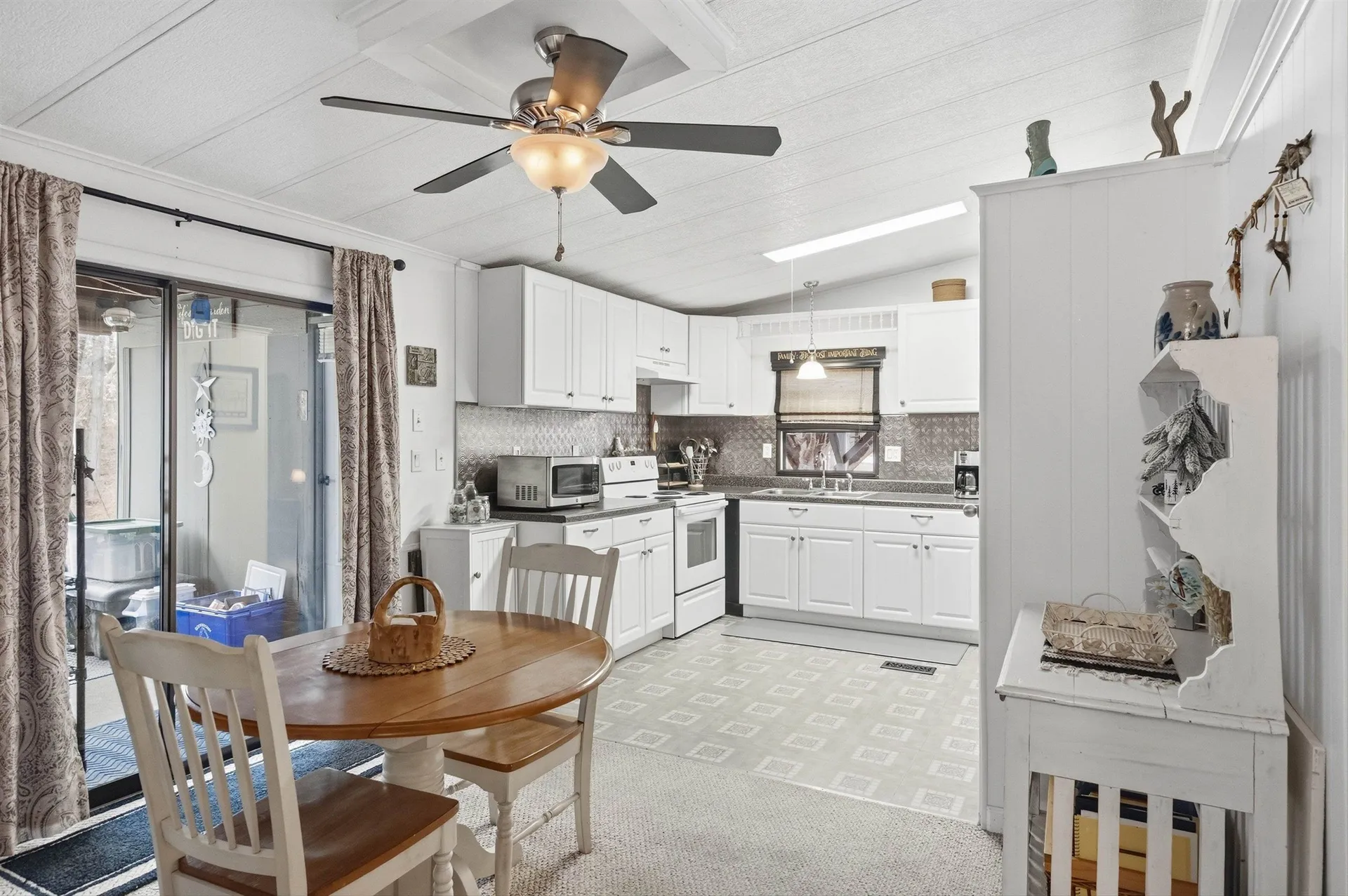 41 Mathew Circle Goffstown NH 03045