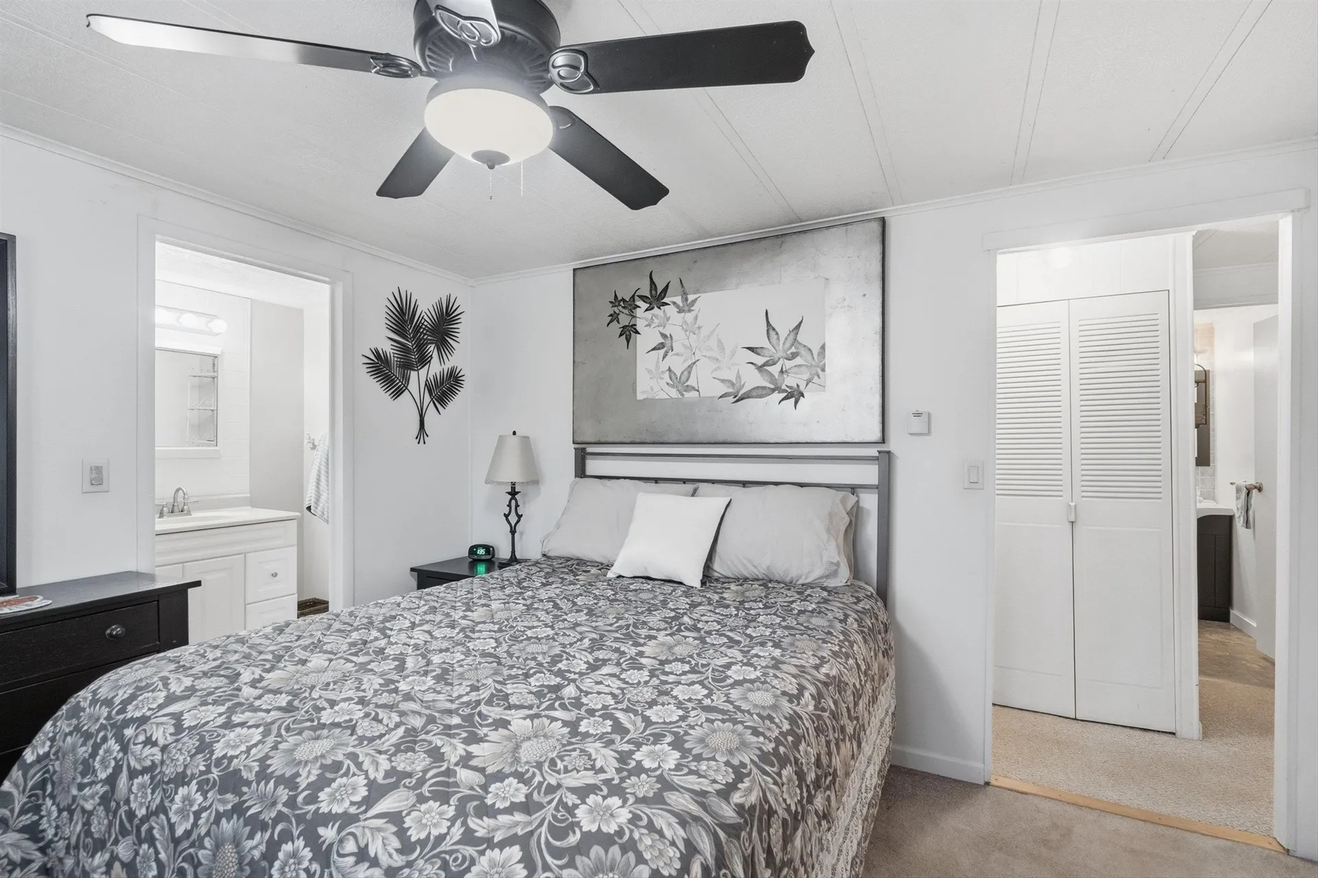 41 Mathew Circle Goffstown NH 03045
