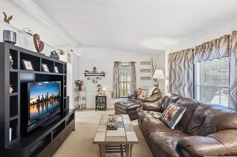 41 Mathew Circle Goffstown NH 03045