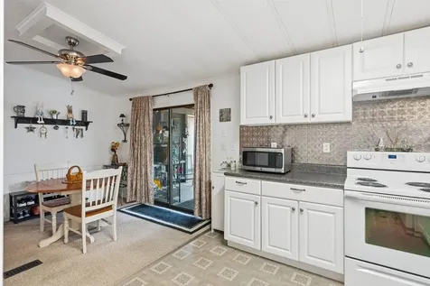 41 Mathew Circle Goffstown NH 03045