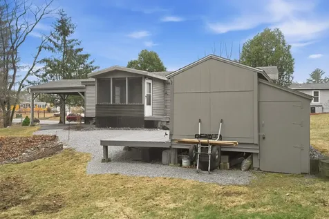 41 Mathew Circle Goffstown NH 03045