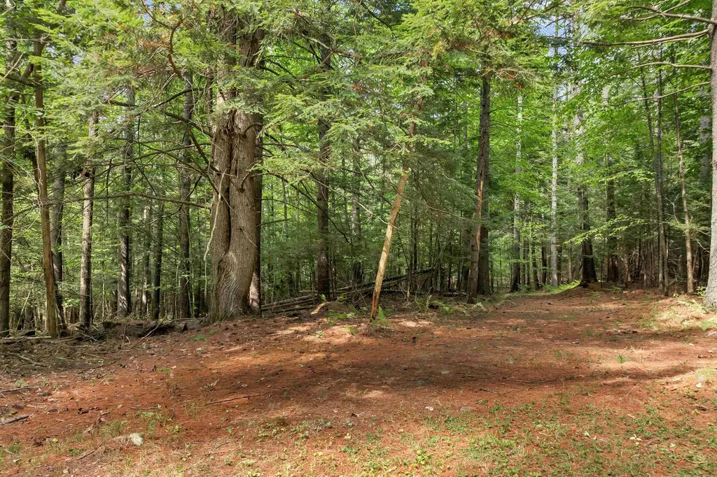 Clark Road Tilton NH 03276