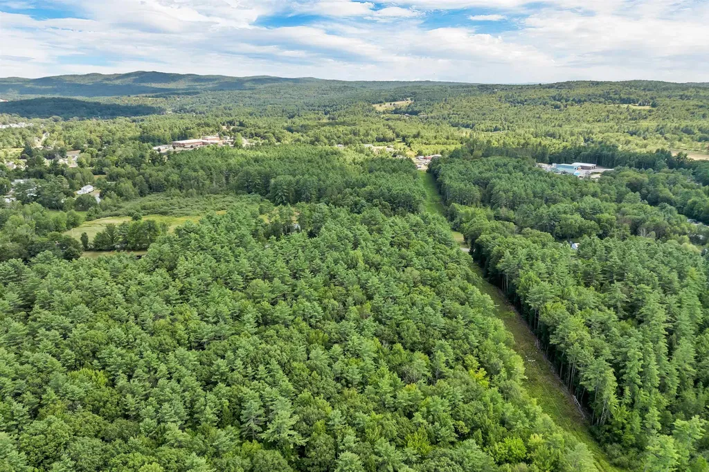 Clark Road Tilton NH 03276