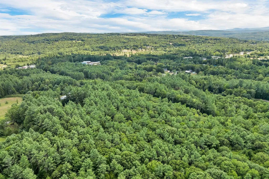 Clark Road Tilton NH 03276