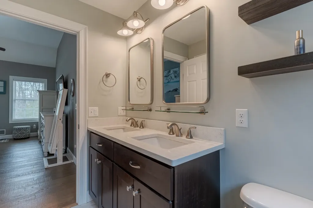 18 Piscataqua Road Dover NH 03820