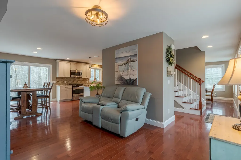 18 Piscataqua Road Dover NH 03820