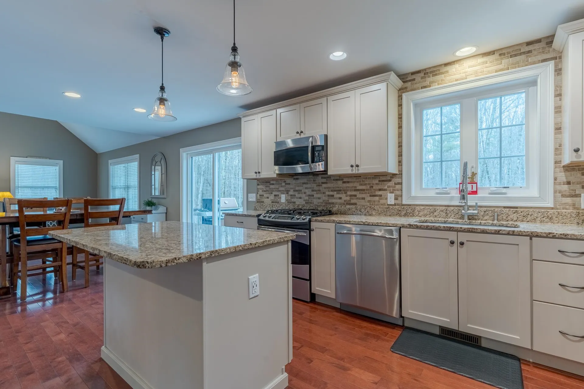 18 Piscataqua Road Dover NH 03820