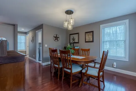 18 Piscataqua Road Dover NH 03820