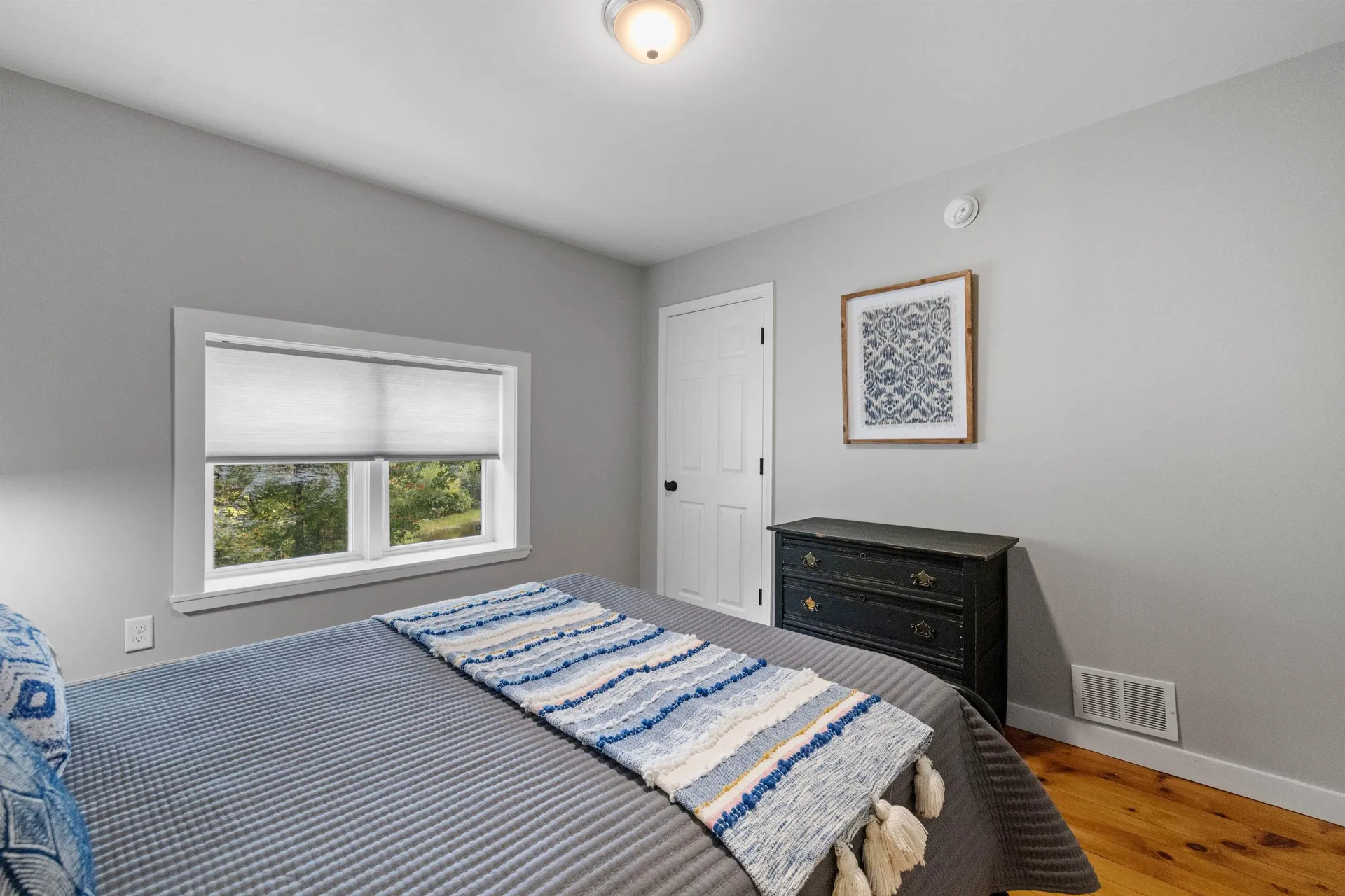 31 Water Street Bradford NH 03221