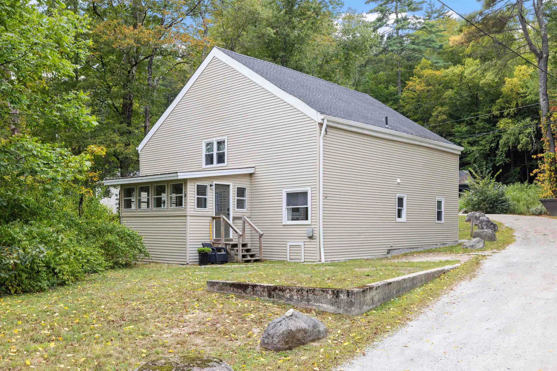 31 Water Street Bradford NH 03221