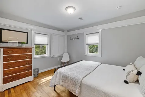 31 Water Street Bradford NH 03221