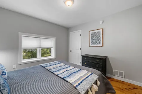 31 Water Street Bradford NH 03221