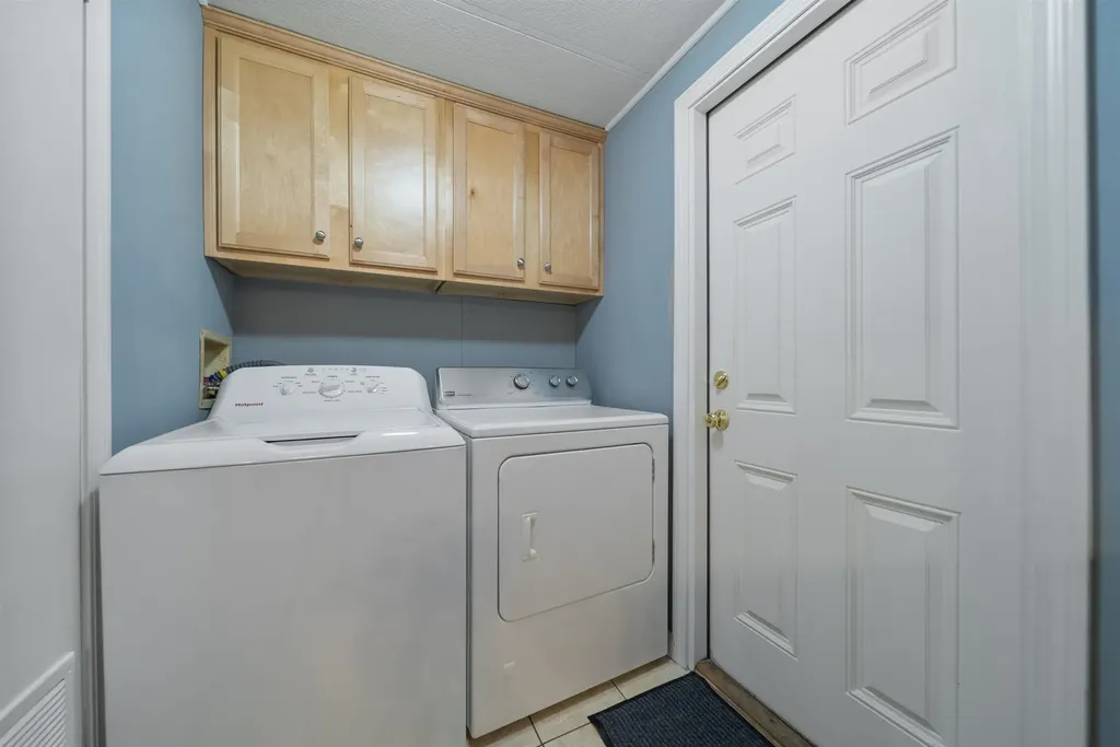 10 Sunshine Drive Belmont NH 03220