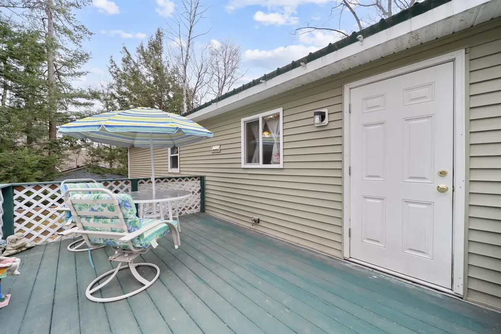 10 Sunshine Drive Belmont NH 03220