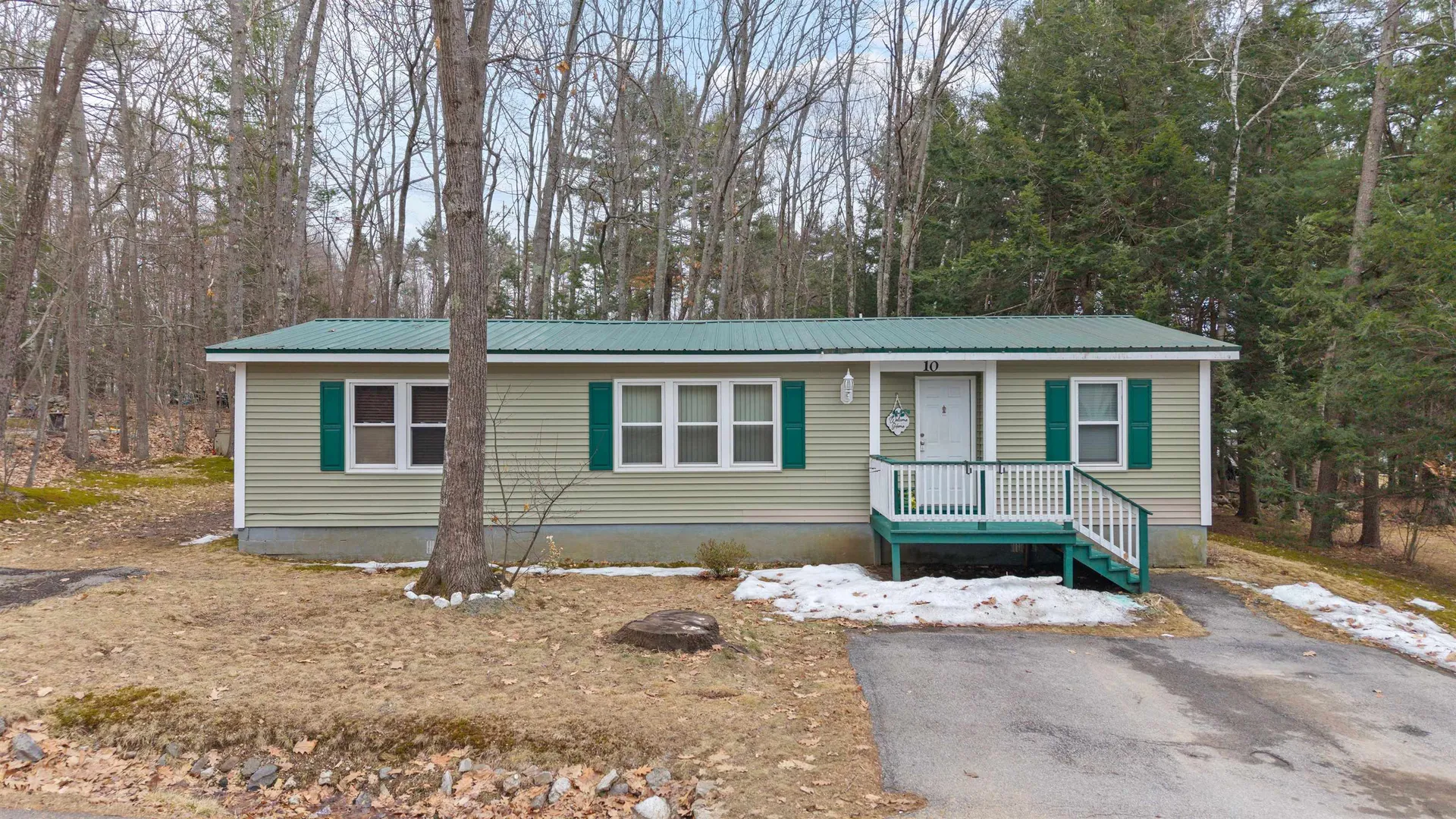 10 Sunshine Drive Belmont NH 03220