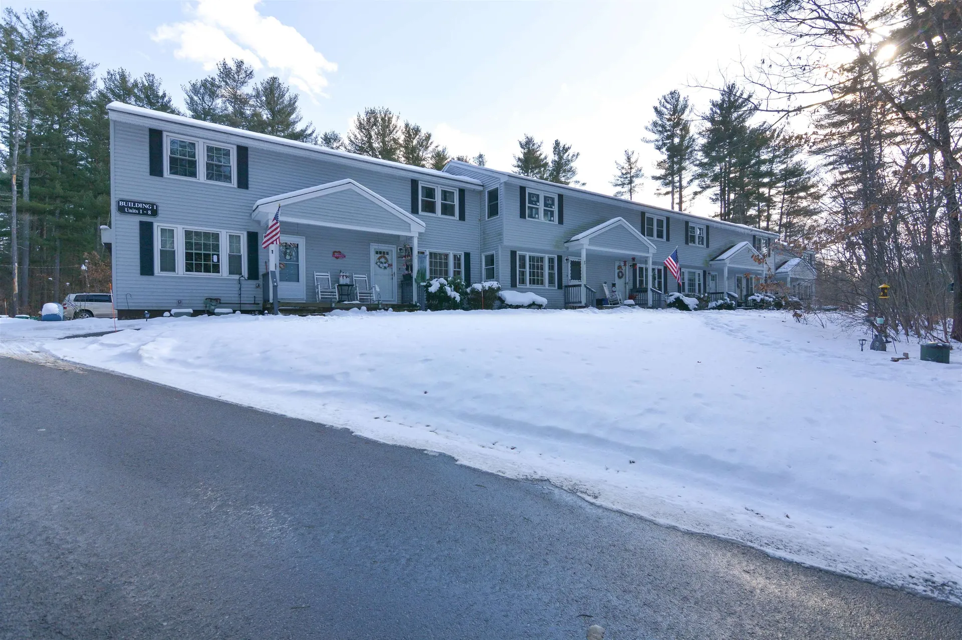 3 Holly Lane Londonderry NH 03053
