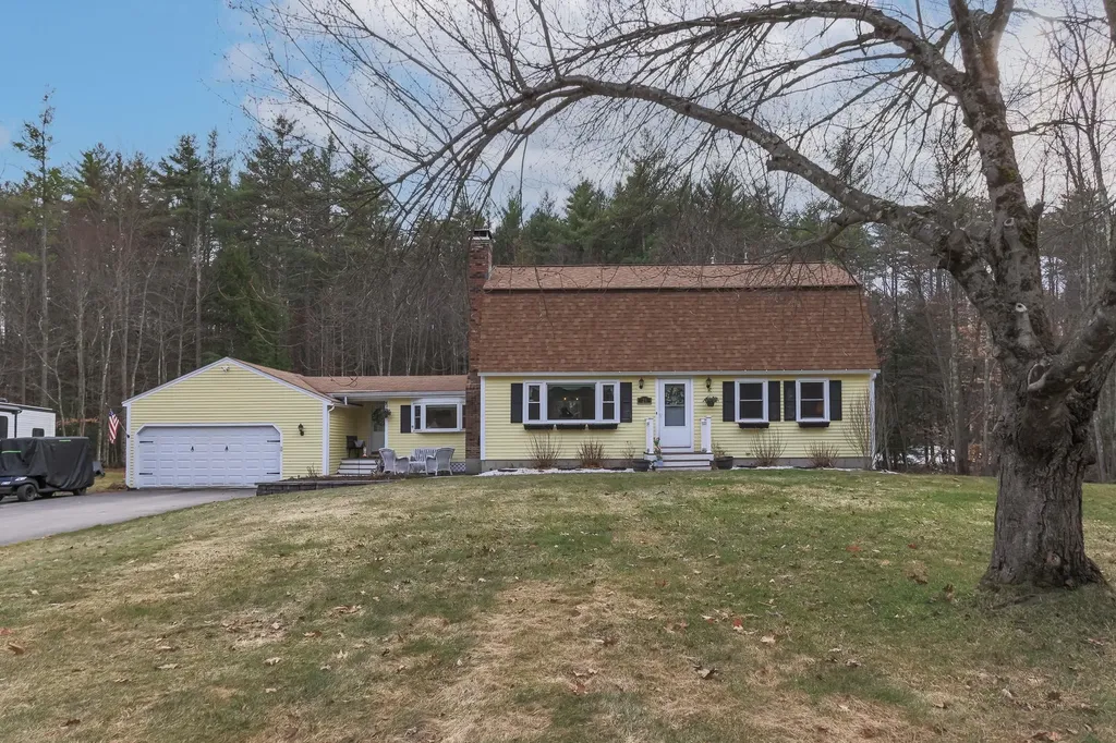 21 Hooksett Turnpike Bow NH 03304