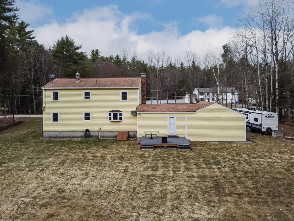 21 Hooksett Turnpike Bow NH 03304