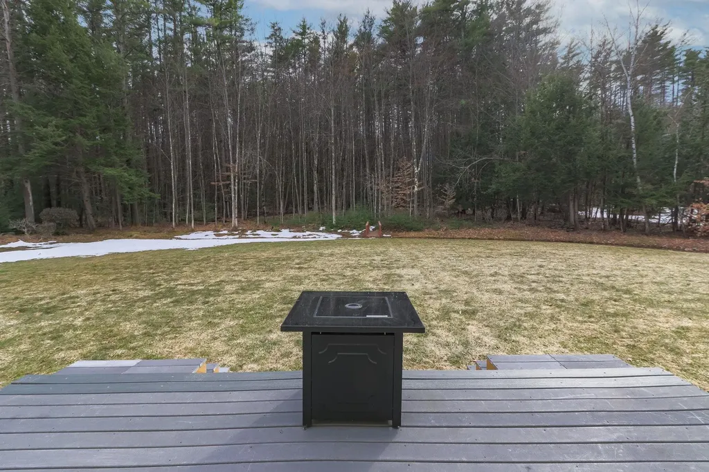 21 Hooksett Turnpike Bow NH 03304