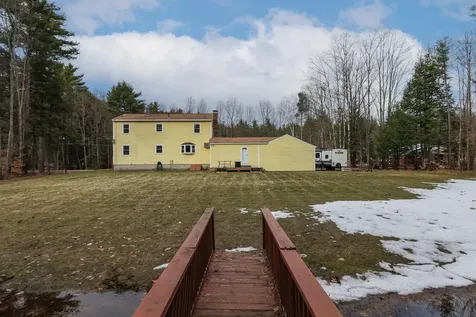 21 Hooksett Turnpike Bow NH 03304