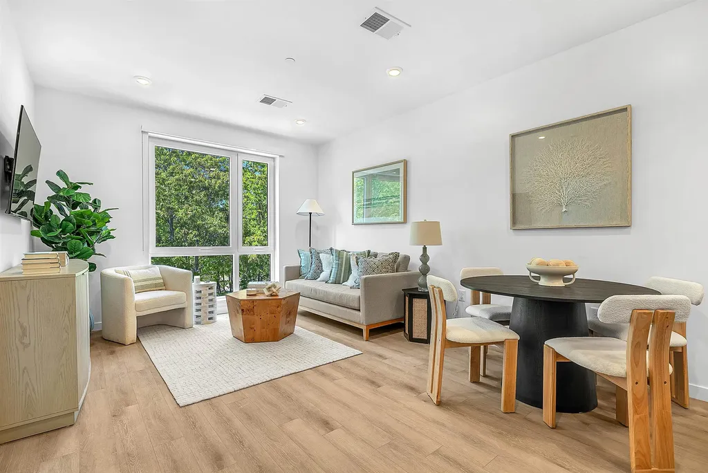 80 Constitution Avenue Portsmouth NH 03801