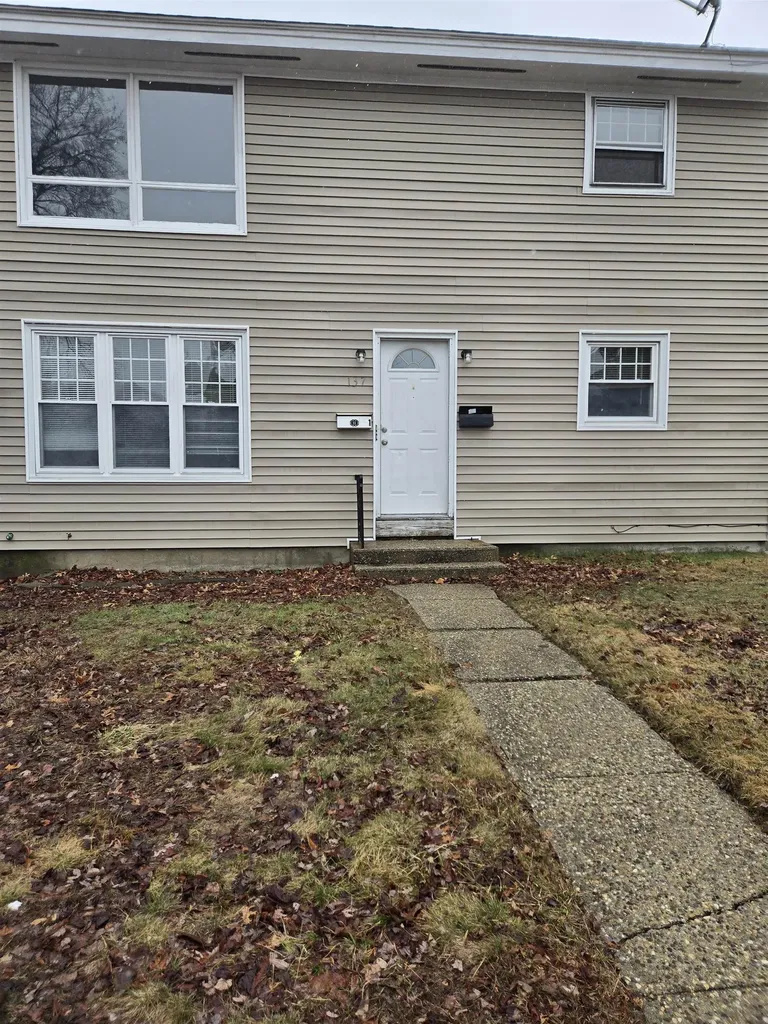 137 Waterman Street Manchester NH 03103