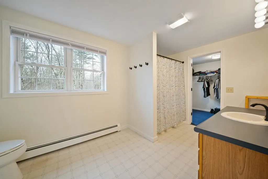 24 Prescott Road Epping NH 03042