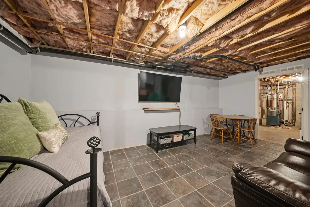 24 Prescott Road Epping NH 03042