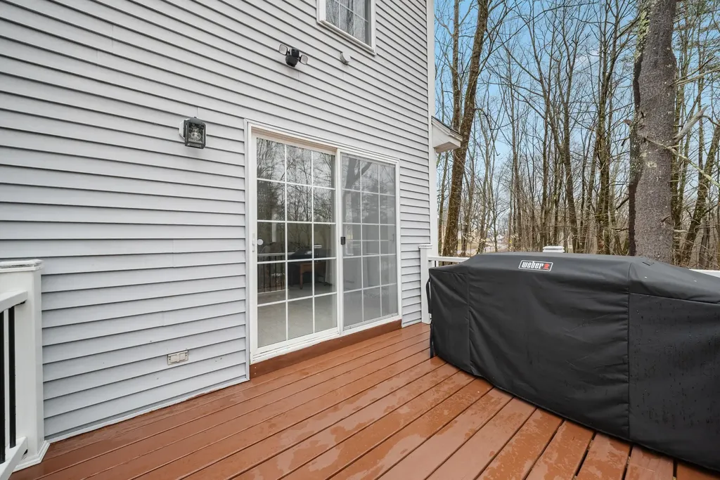 24 Prescott Road Epping NH 03042