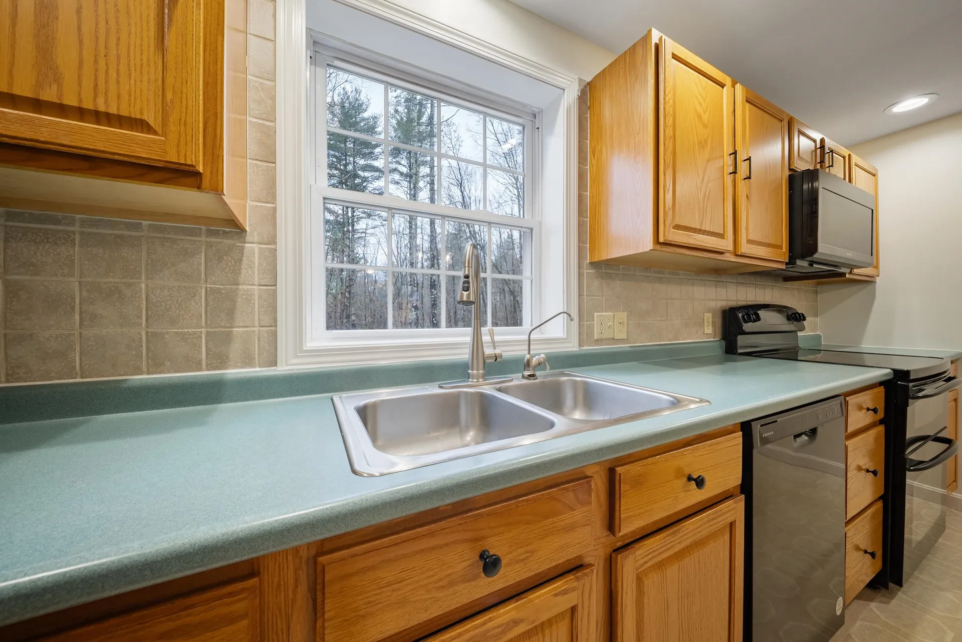 24 Prescott Road Epping NH 03042