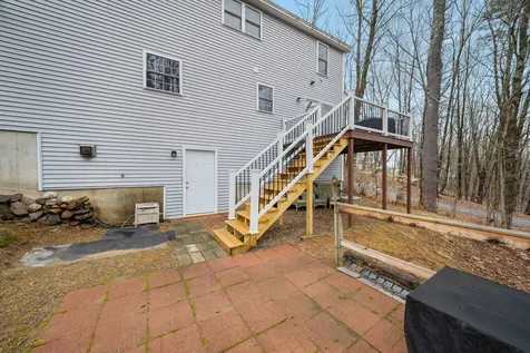 24 Prescott Road Epping NH 03042