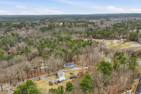 24 Prescott Road Epping NH 03042