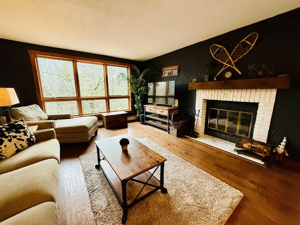 6D White Oaks Loop Dover VT 05356