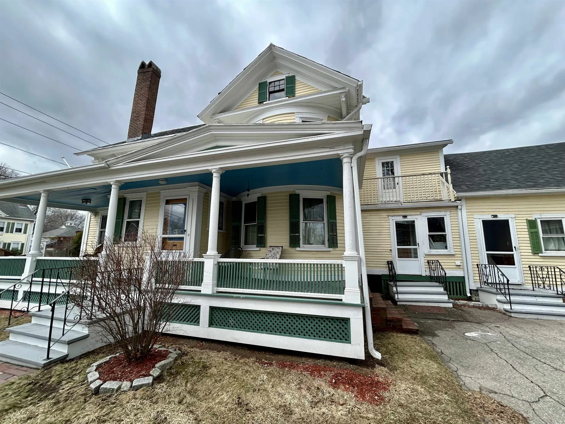 Dover NH, 61 Silver Street, Unit B