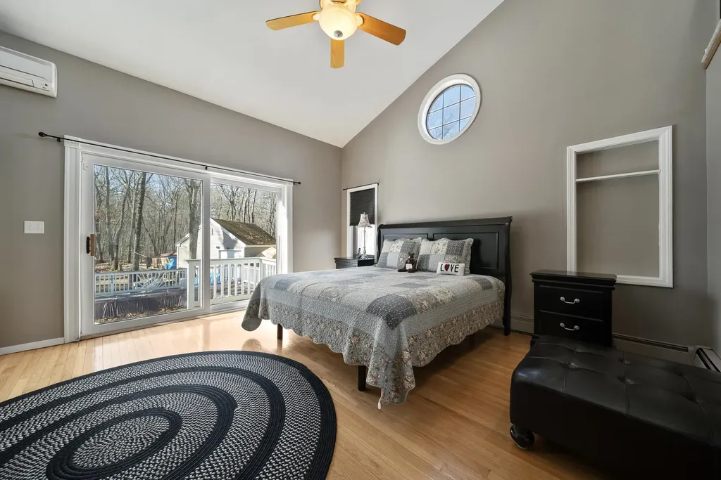 2 Remington Court Derry NH 03038