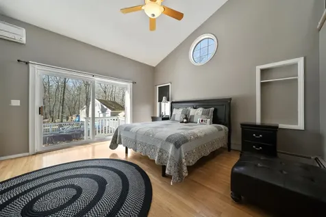 2 Remington Court Derry NH 03038