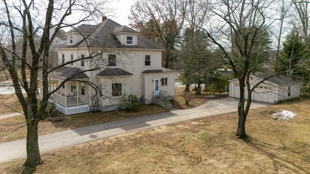 7 1st Street Hudson NH 03051