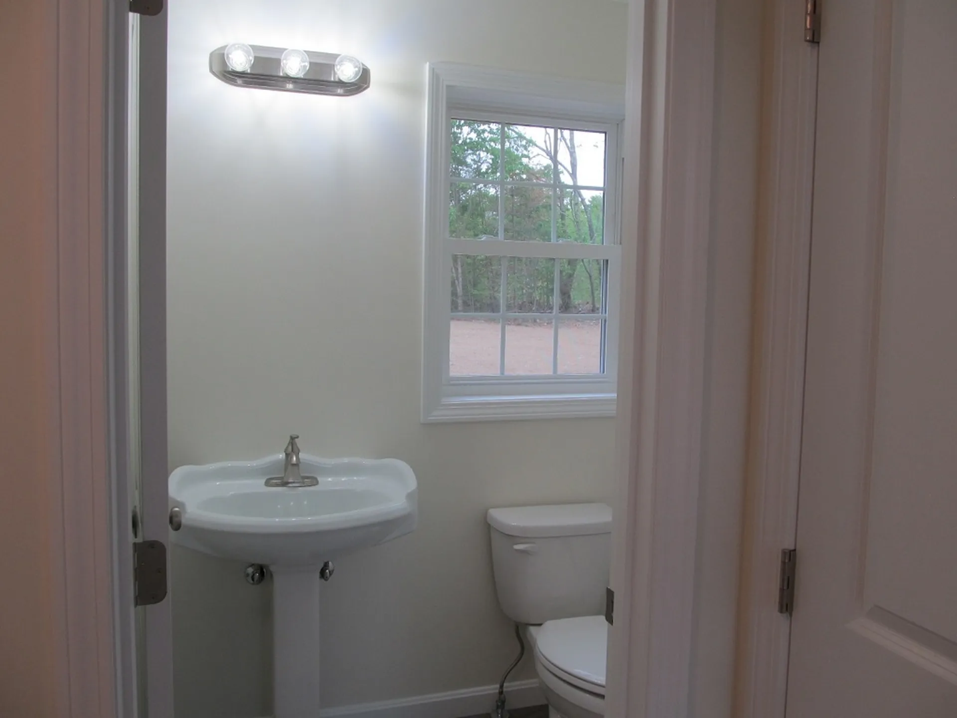 2 Ashley Avenue Hinsdale NH 03451