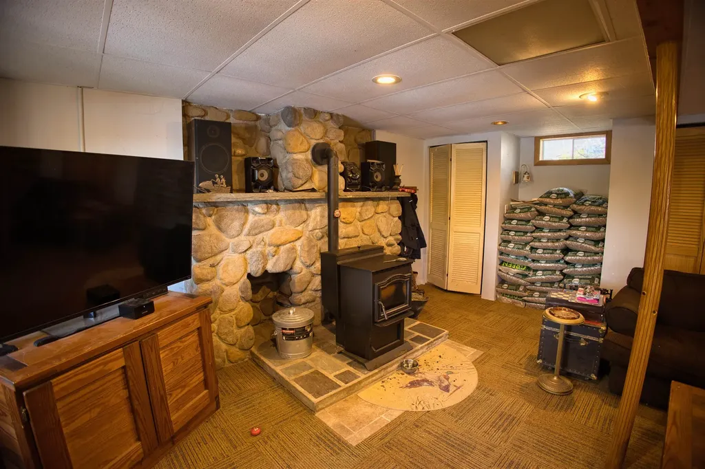 9 Abenaki Drive Freedom NH 03836