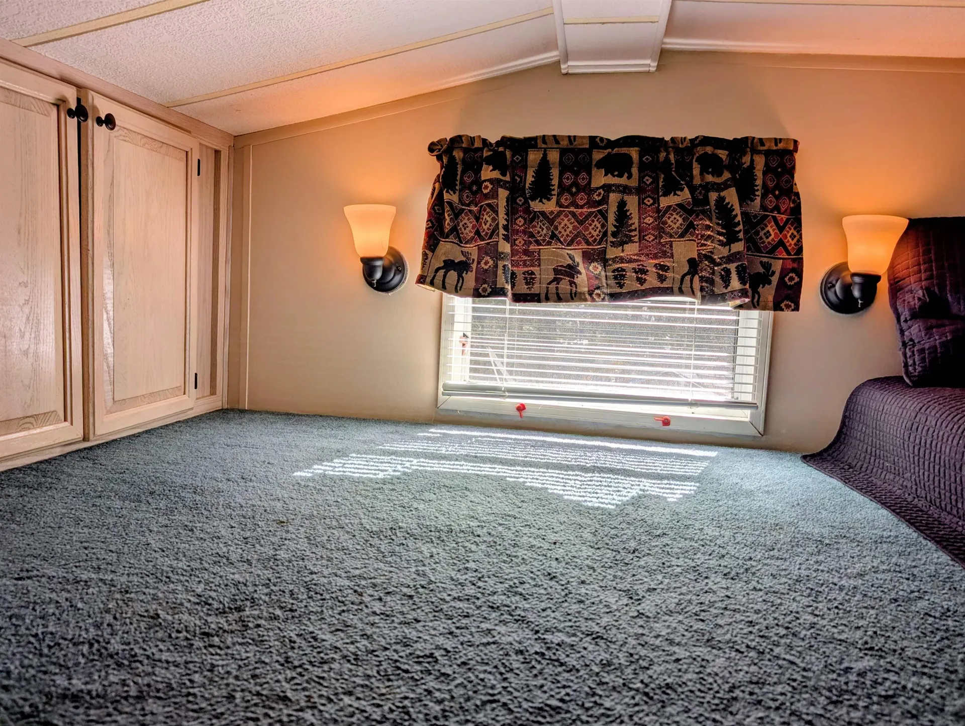 10 Hollows Road Holderness NH 03245