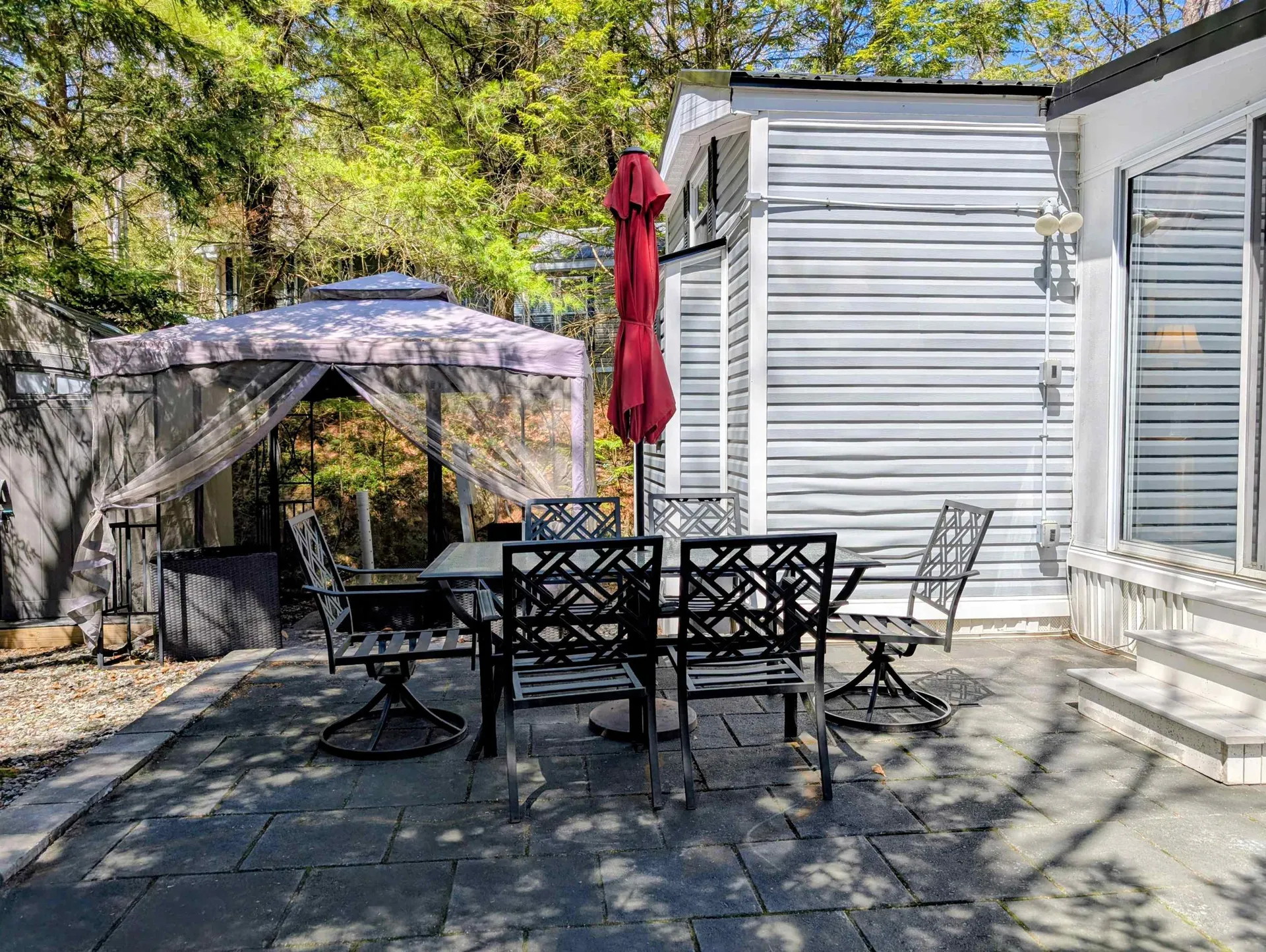 10 Hollows Road Holderness NH 03245